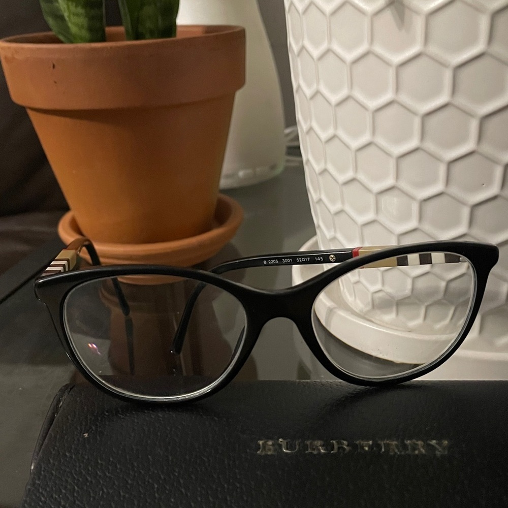 Burberry glasses (frame)